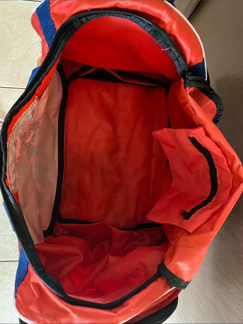 Marvel SpiderMan Graphic Duffel Bag - Picture 3 of 10